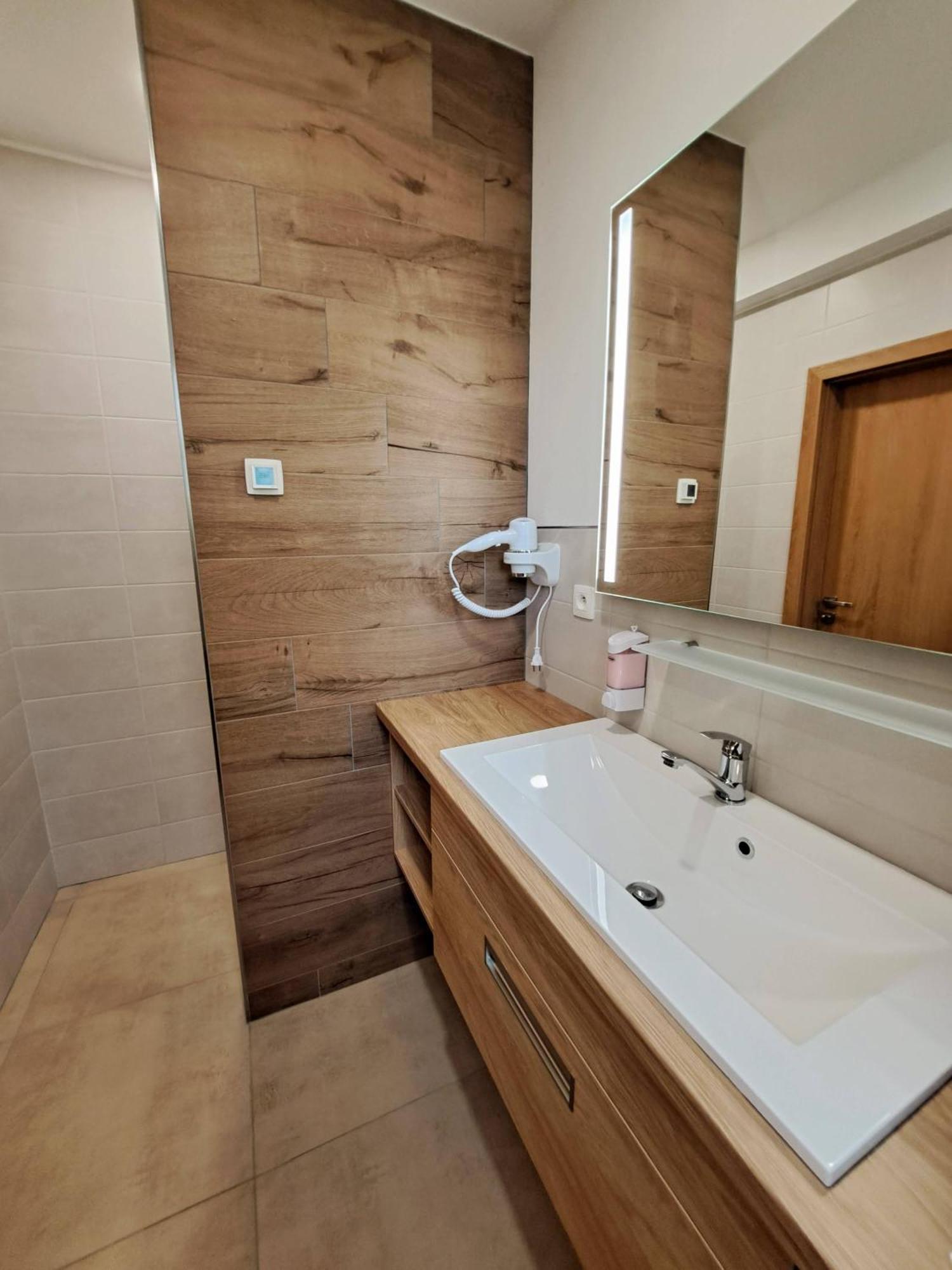 6Bits Apartments Jesenik Exterior photo